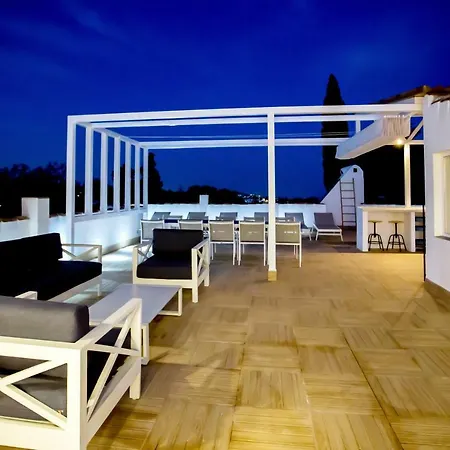Luxury With Garden, Pool And Jacuzzi By Varenso Holidays * ماربيا