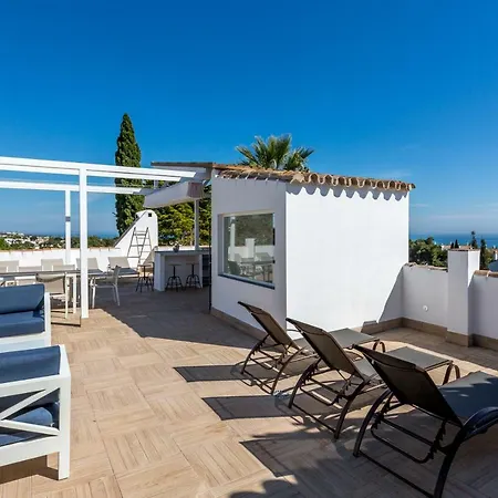 Luxury With Garden, Pool And Jacuzzi By Varenso Holidays * ماربيا