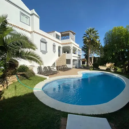 Luxury With Garden, Pool And Jacuzzi By Varenso Holidays فيلة *