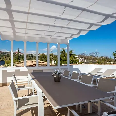 וילה Luxury With Garden, Pool And Jacuzzi By Varenso Holidays *